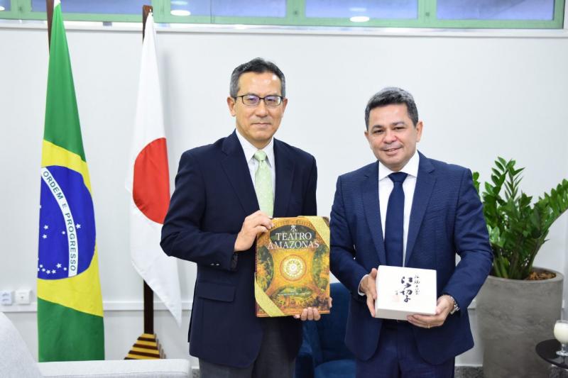 Vice-governador Tadeu de Souza recebe cônsul-geral do Japão para discutir projetos de desenvolvimento para o AM Vice-governador Tadeu de Souza recebe cônsul-geral do Japão para discutir projetos de desenvolvimento para o AM