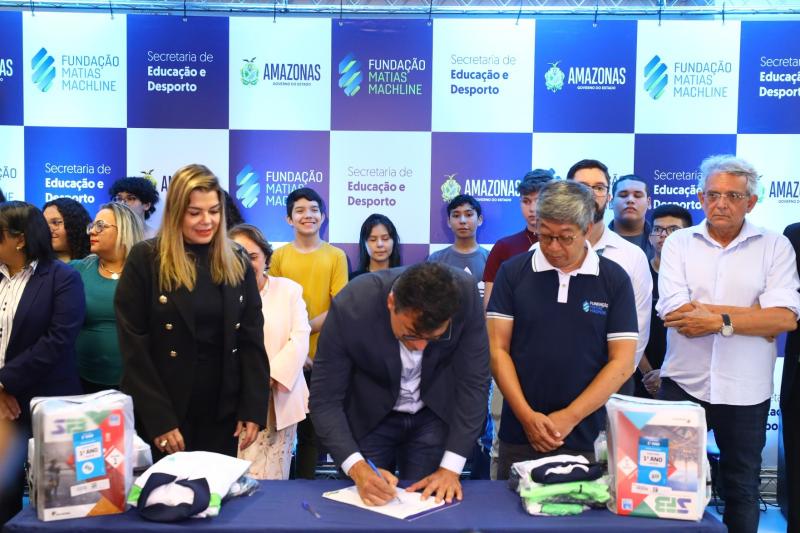 Wilson Lima assina convênio com a Fundação Matias Machline para beneficiar estudantes da rede estadual Wilson Lima assina convênio com a Fundação Matias Machline para beneficiar estudantes da rede estadual