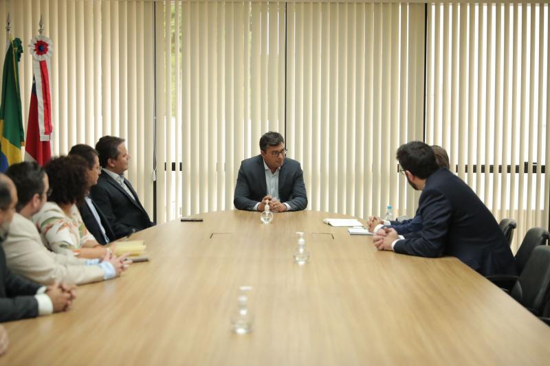 Wilson Lima recebe representantes do BID e debate modernização no Governo do Amazonas Wilson Lima recebe representantes do BID e debate modernização no Governo do Amazonas