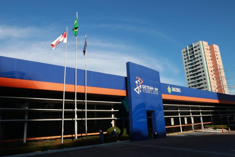 Detran Amazonas reúne com donos de empresas de desmonte para regularização da atividade Detran Amazonas reúne com donos de empresas de desmonte para regularização da atividade