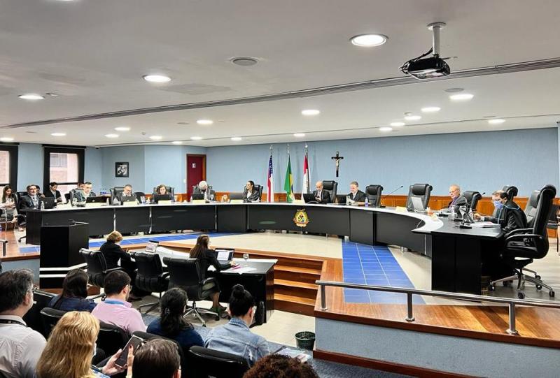 Destacando feitos do ex-governador, Pleno do TCE-AM presta homenagens a Amazonino Mendes