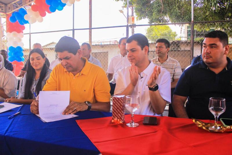 Bi Garcia dá ordem de serviço para construção do ginásio poliesportivo do Colégio Nossa Senhora do Carmo