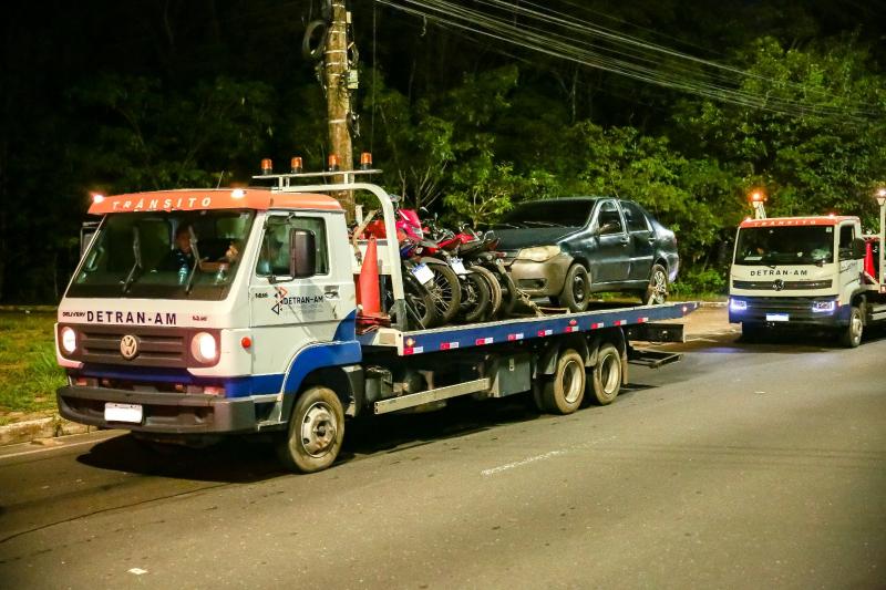 Detran Amazonas e Polícia Militar desarticulam 'rolezinho' e 'racha', na zona oeste de Manaus