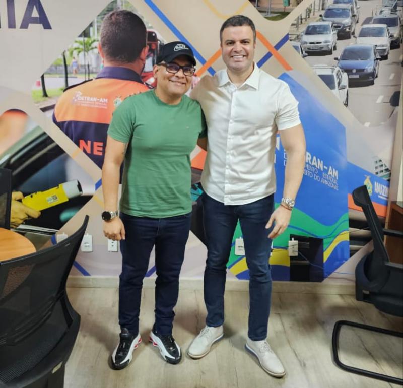 Parceria entre Detran-AM e Paris Auto Escola beneficia dezenas de pessoas em Parintins por meio da CNH Social