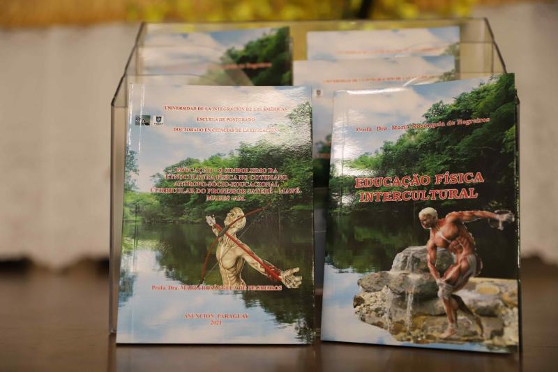 Professora da rede estadual lança livros voltados à educação escolar indígena  