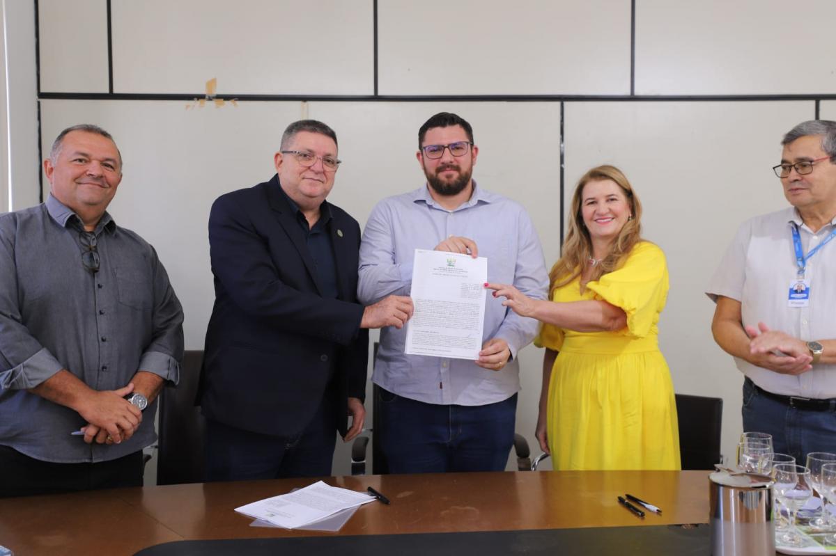 Adaf e Aderr firmam termo de cooperação técnica