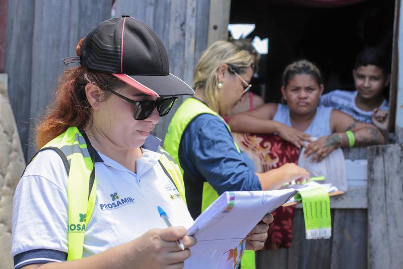 UGPE distribui cestas básicas para moradores da Comunidade da Sharp atingidos pelas chuvas de sábado