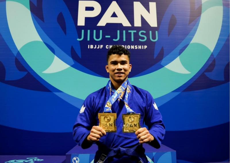 Atleta amazonense conquista duas medalhas de ouro no pan-americano de jiu-jitsu em Kissimmee