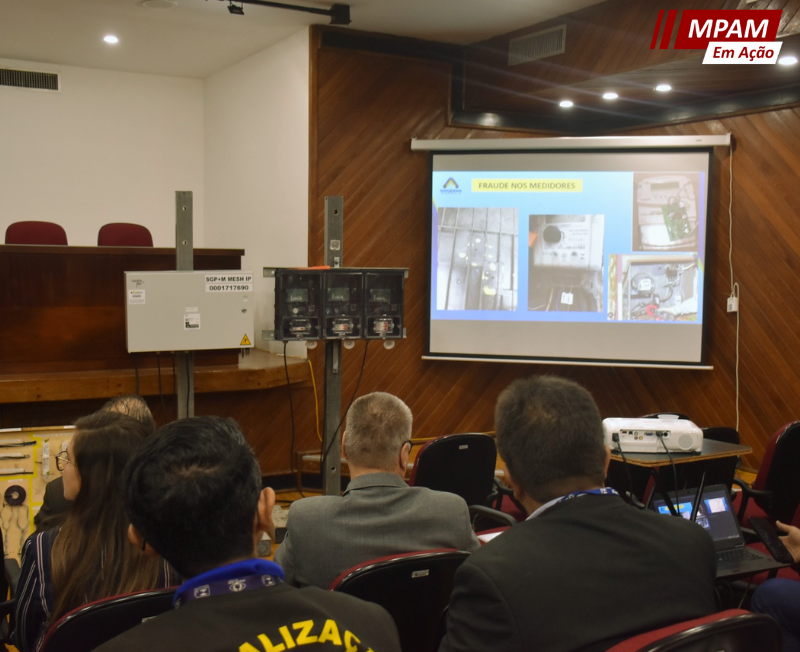 MPAM realiza reunião técnica para esclarecimentos sobre medidores, cálculos e bandeira tarifária de energia elétrica