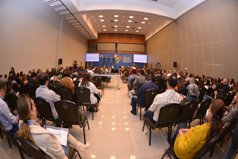 SES-AM participa de encontro nacional em Brasília sobre trabalho e educação na saúde do SUS