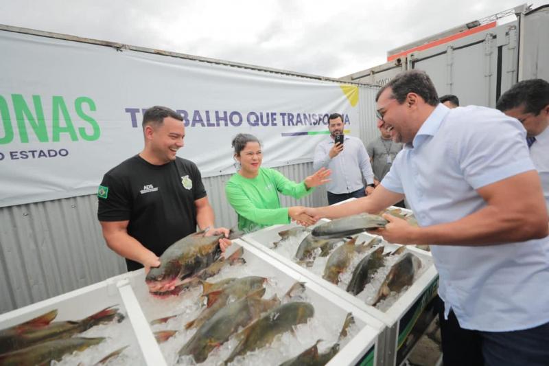 Semana Santa: Indígenas do Amazonas recebem doação de peixes