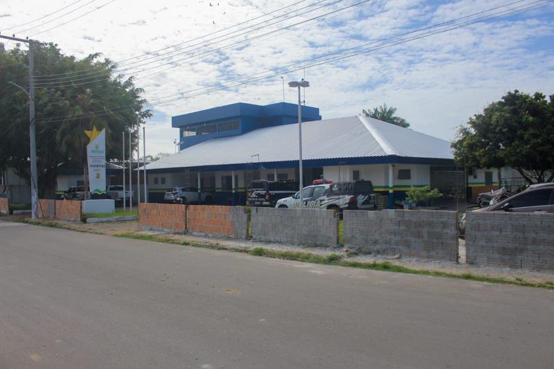 Após solicitação de Mayra Dias, Estado vistoria local para construção da Delegacia da Mulher 