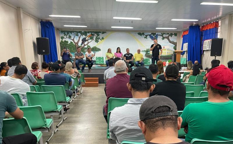 Após ataques, entidades discutem estratégias para seguranças nas escolas de Parintins 