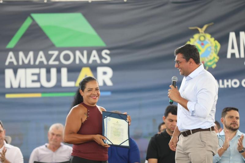 Wilson Lima inaugura Residencial Rodrigo Otávio, primeiro habitacional do Prosamin+