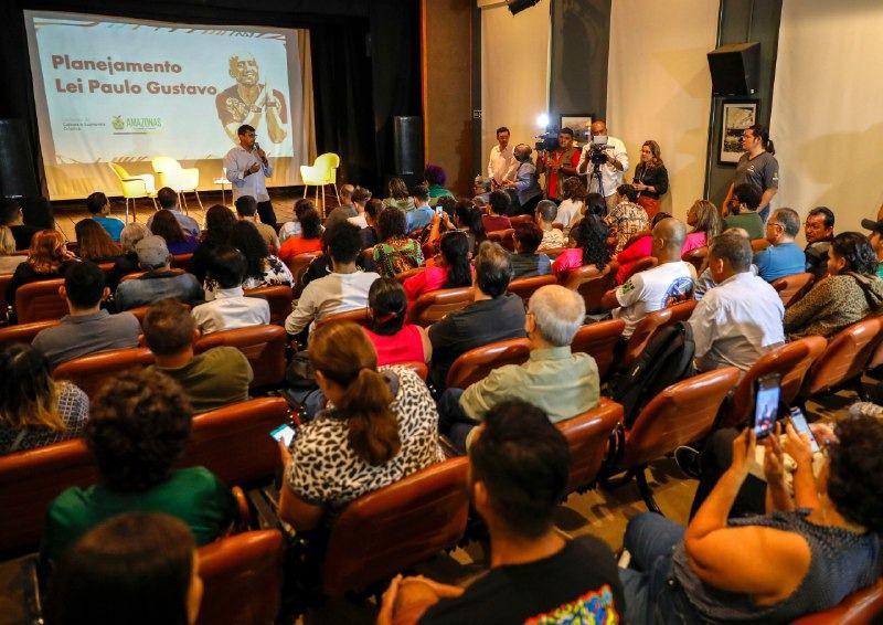 Artistas de circo, teatro, dança e audiovisual participam de reuniões setoriais de implementação da Lei Paulo Gustavo