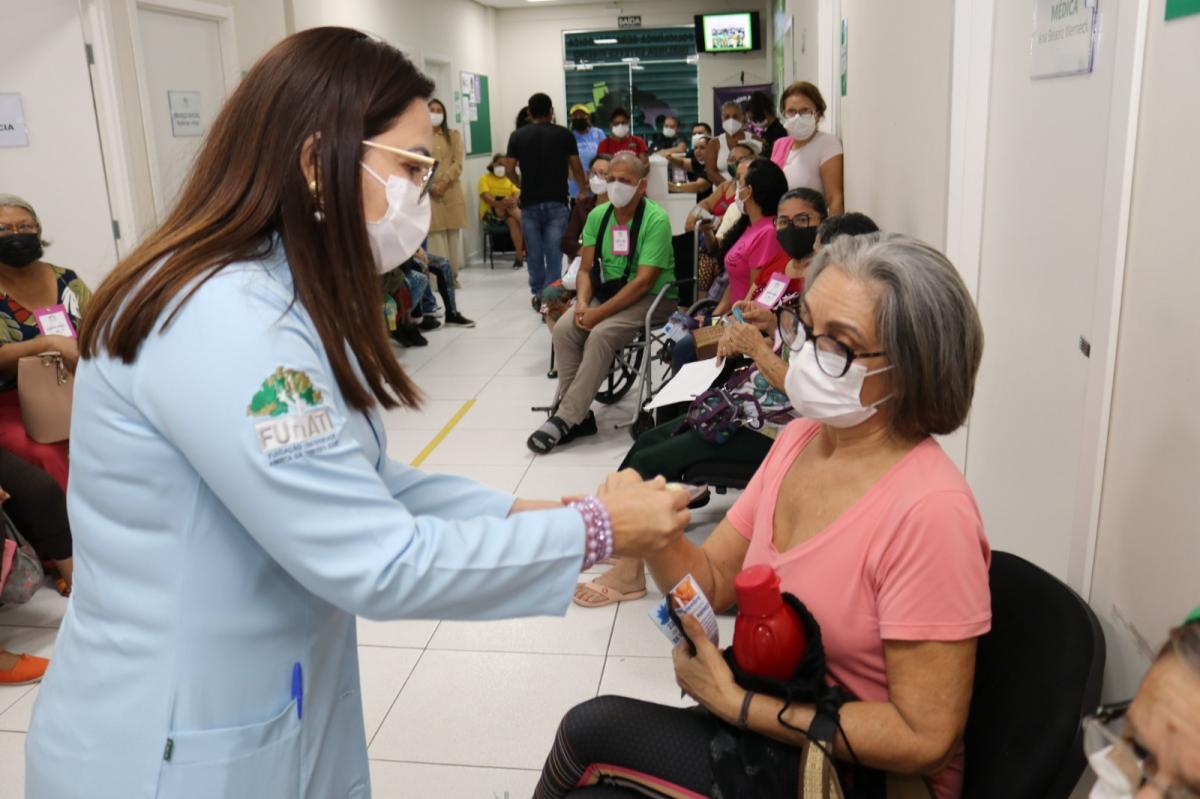 Policlínica da FUnATI realiza rodas de conversa em mês dedicado à saúde