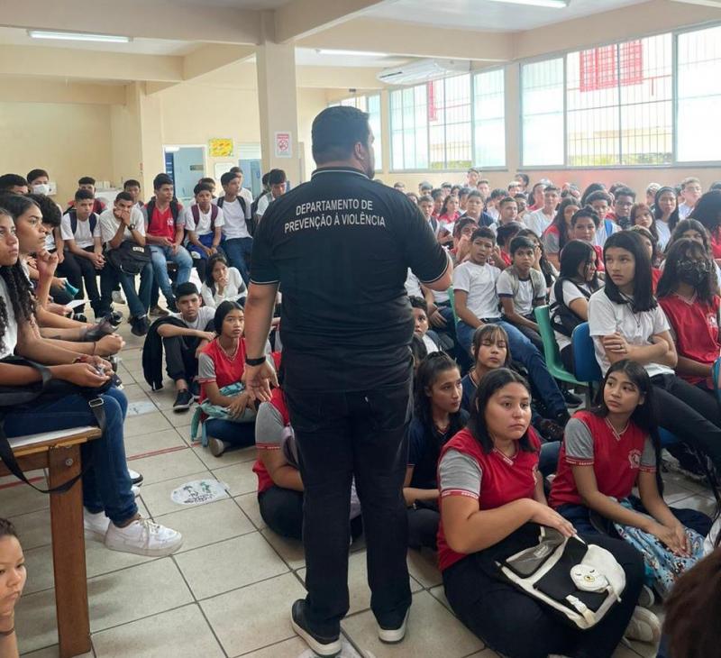 Segurança Pública do Amazonas realiza ação educativa para alunos de escola estadual na zona leste de Manaus