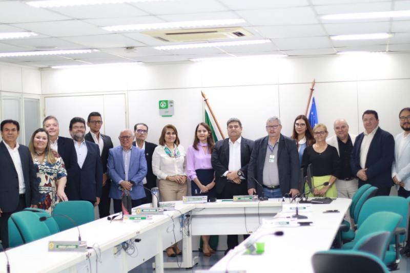 Conselheiros de recursos fiscais do Amazonas tomam posse para o biênio 2023-2024