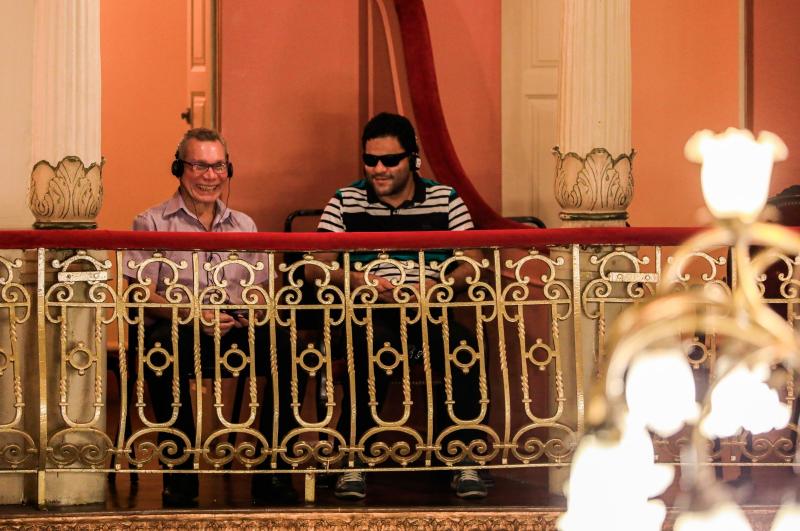 Teatro Amazonas comemora 14 anos de inclusão de audiodescrição em espetáculos 
