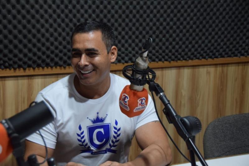 “Hoje o momento é de pensar num boi campeão”, declara Rossy Amoedo em programa de rádio 