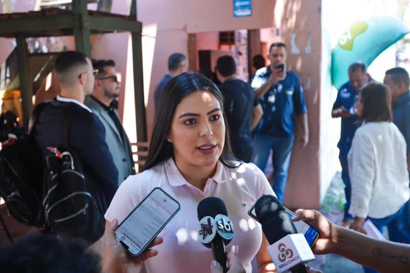 Segurança à população: Mayra Dias solicita retirada de presidio das proximidades de escola em Parintins 