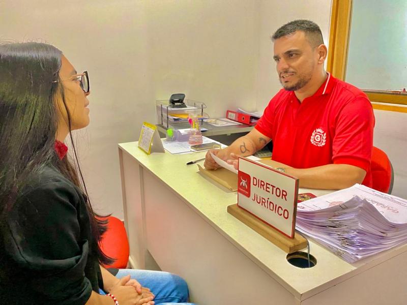 Candidatos passam por entrevista para estágio na área de Direito em parceria Garantido e Fametro