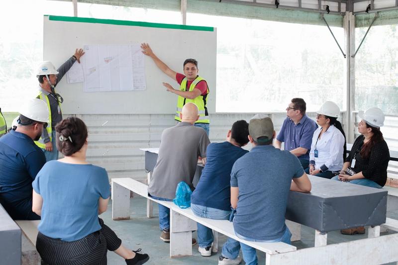 Programa Tô na Obra, da UGPE, apresenta obras do Prosamin+ para universitários