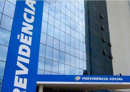 Primeira parcela do 13° salário do INSS começará a ser paga dia 25 de maio