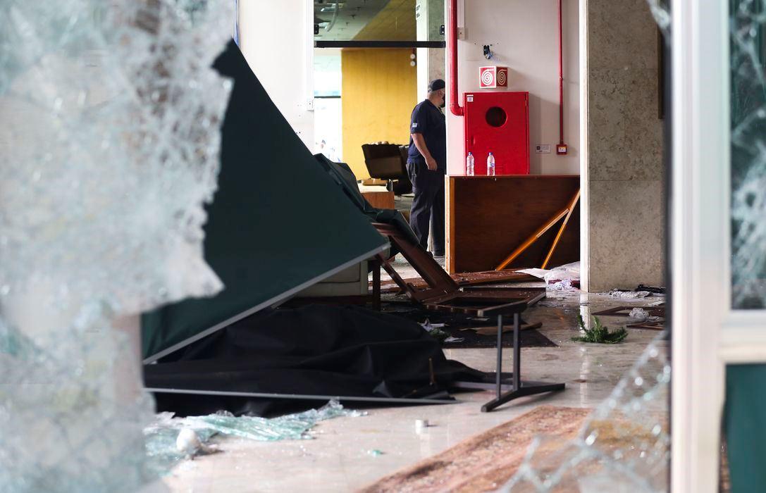 Lesa Pátria: PF quer identificar financiadores de atos golpistas