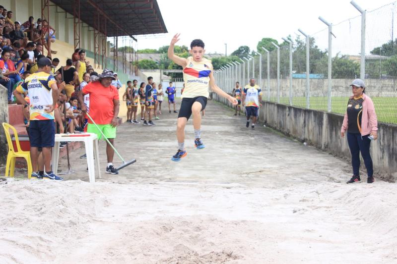 Atletismo de Parintins se destaca com a conquista de 29 medalhas no Pólo III