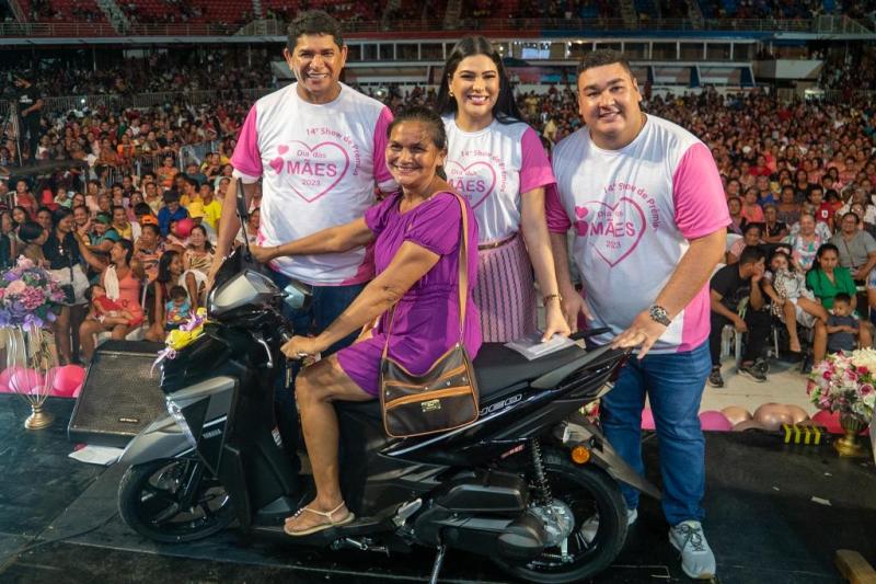 Para celebrar o Dia das Mães, Prefeitura de Parintins sorteia mais de 700 prêmios