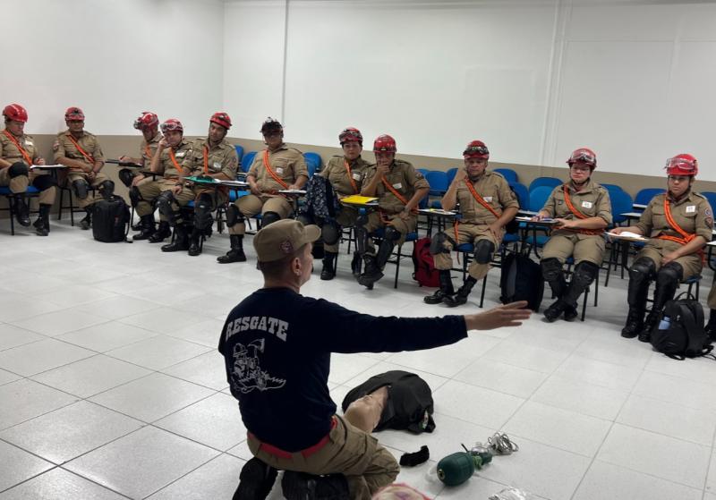SSP-AM capacita bombeiros para atendimento de primeiros socorros em local de acidente e casos graves