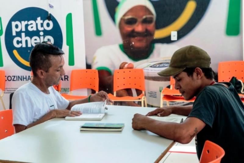 ‘A diversão com informação está aqui’, diz beneficiário do Prato Cheio do bairro da União