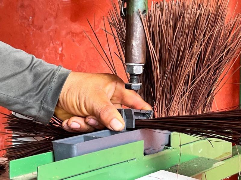 ADS prorroga edital de doação onerosa para aquisição de máquinas de vassouras até 2024 