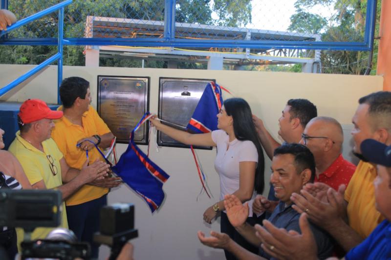 Prefeito Bi Garcia promove jornada de inaugurações na região da Valéria