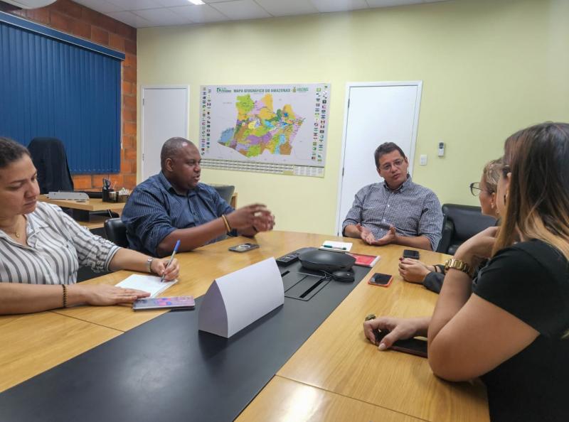 Sedurb e Setemp discutem parcerias, visando à abertura de vagas de trabalho nas obras do estado
