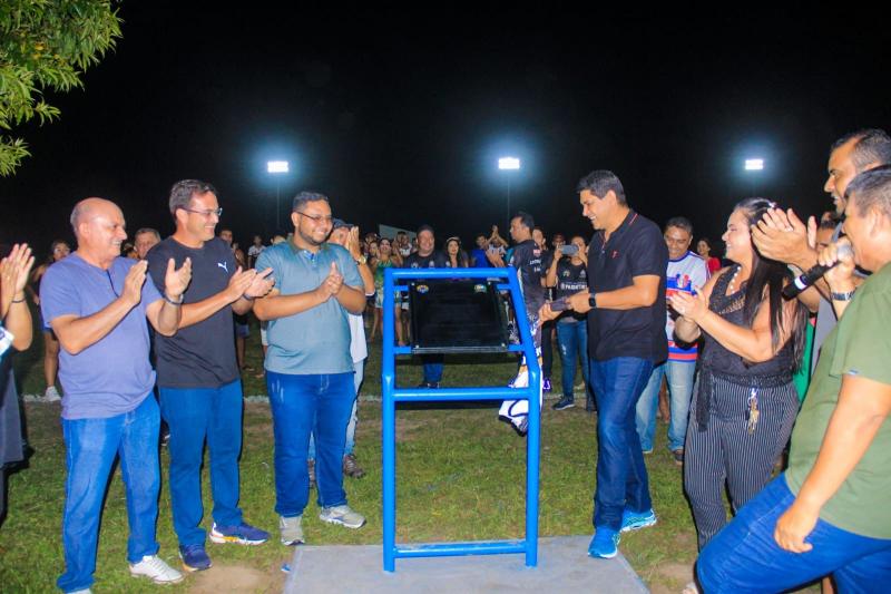 Prefeitura de Parintins encerra maratona de inaugurações com a entrega do sistema de iluminação no Aninga