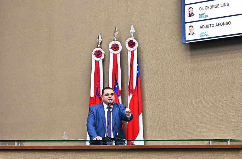 Ao repudiar ataques racistas a Vinícius Jr., deputado Roberto Cidade reforça lei estadual que promove a igualdade racial