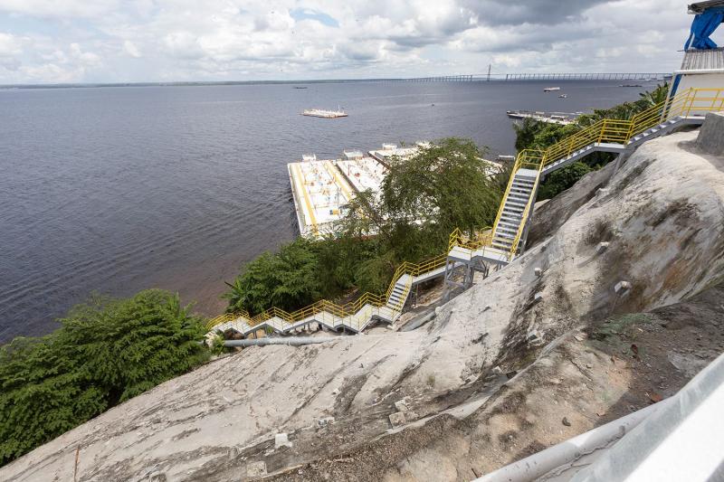 Governo do Estado conclui obra de contenção de erosão no bairro São Raimundo