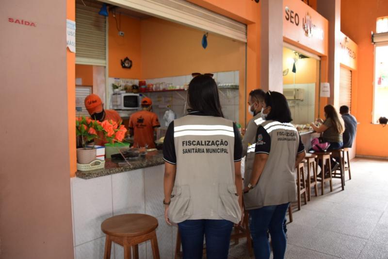 Vigilância Sanitária intensifica fiscalização no comércio para o Festival de Parintins