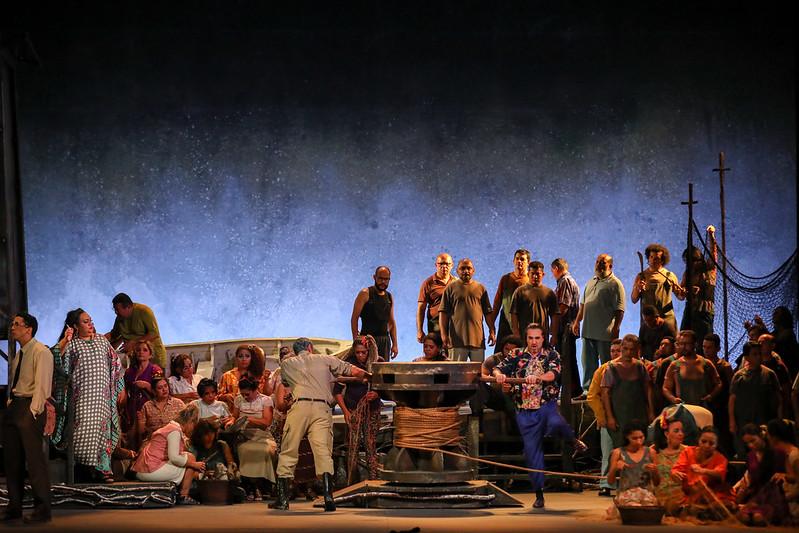 Público lota Teatro Amazonas no encerramento do 25º Festival de Ópera