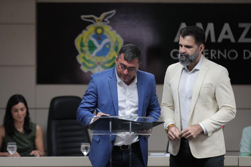 Wilson Lima assina Pacto Nacional das Águas e lança edital para projetos em Unidades de Conservação