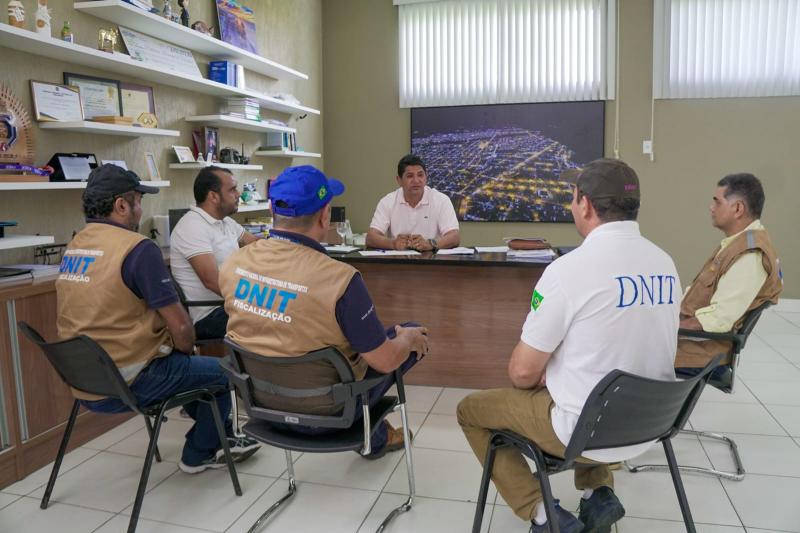 Prefeitura de Parintins e DNIT discutem funcionamento do Porto durante o Festival Folclórico