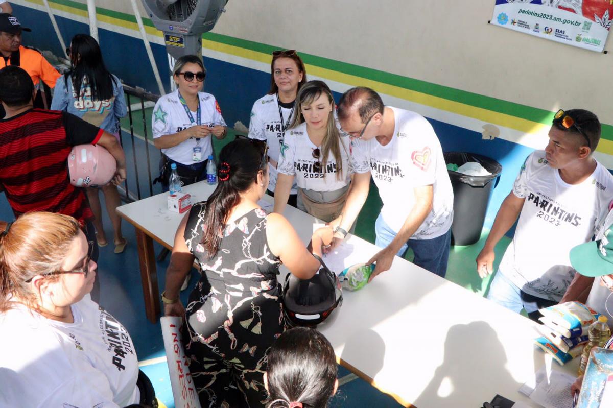 Seas arrecada mais de 4.400 alimentos no primeiro dia de doações