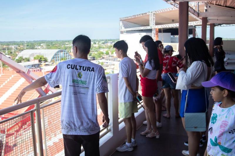 Bumbódromo recebe visitantes para conhecer os bastidores do 56º Festival Folclórico de Parintins  
