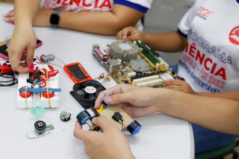 Investimentos do Governo do Estado de R$ 7,2 milhões garante maior número de projetos e bolsas da história do PCE