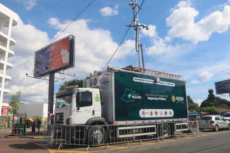 Parintins 2023: Plataformas de Monitoramento Elevadas são instaladas na área do entorno do Bumbódromo