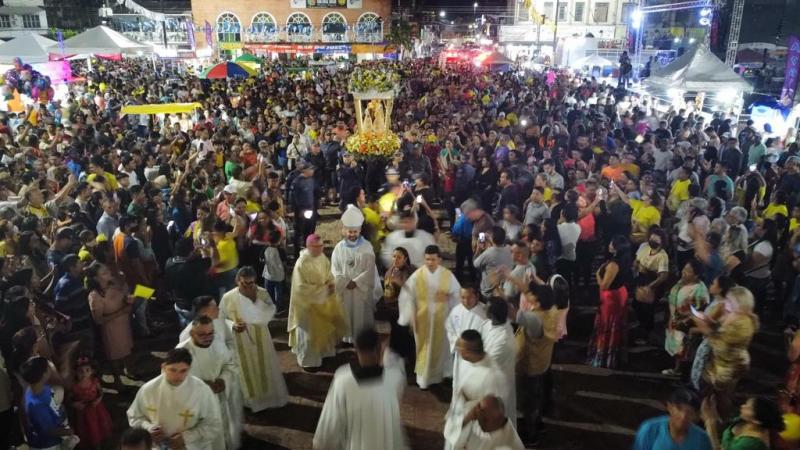 Parintins celebra festa da santa padroeira, Nossa Senhora do Carmo