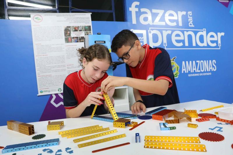 Escola Estadual é selecionada pela Positivo, LEGO e Disney para receber materiais de robótica