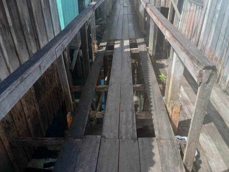 Ponte Itapiranga ameaça desabar e deixa moradores apreensivos